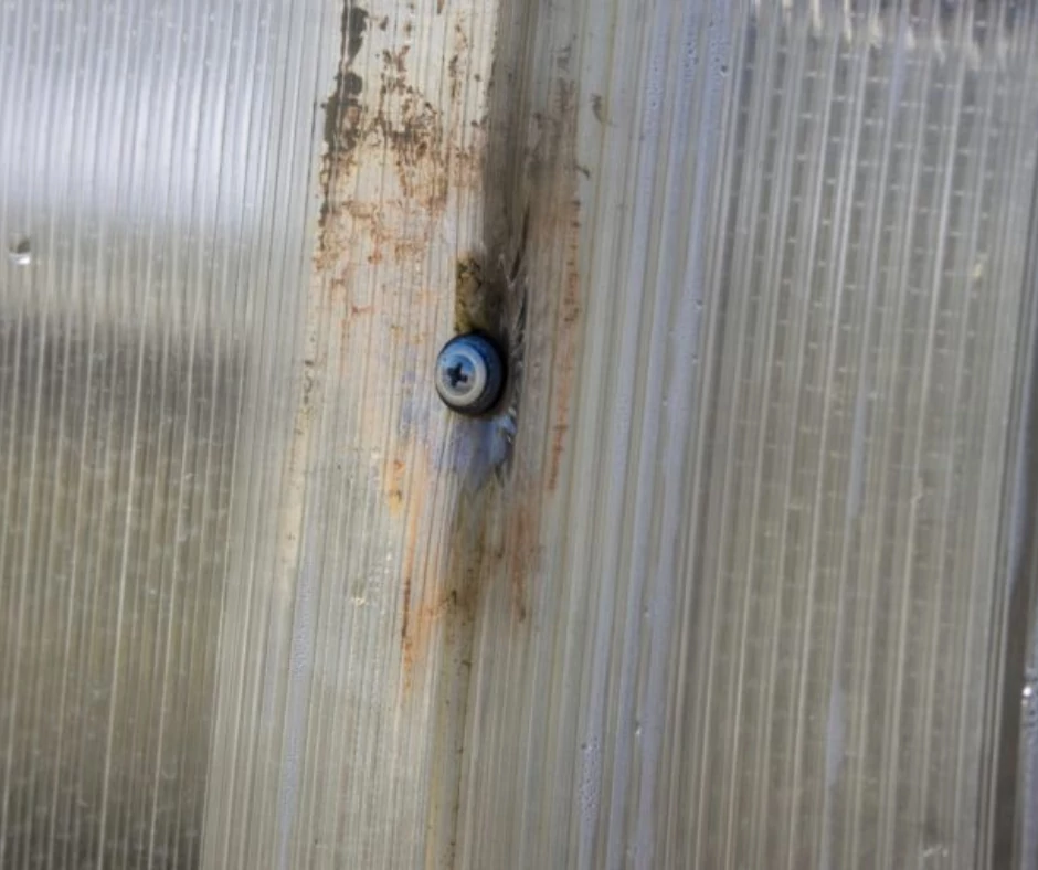 Polikarbonát szerelés: 7 tipikus hiba, amit jobb ha elkerülsz